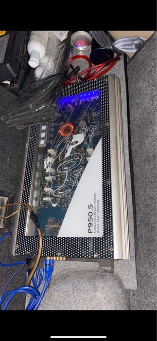 Бас каса с усилвател 1KW реални