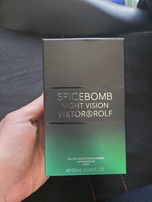 Viktor & Rolf Spicebomb Night Vision EDT 90мл