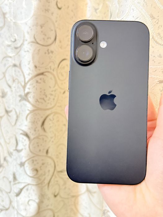Vând IPhone 16 sau schimb
