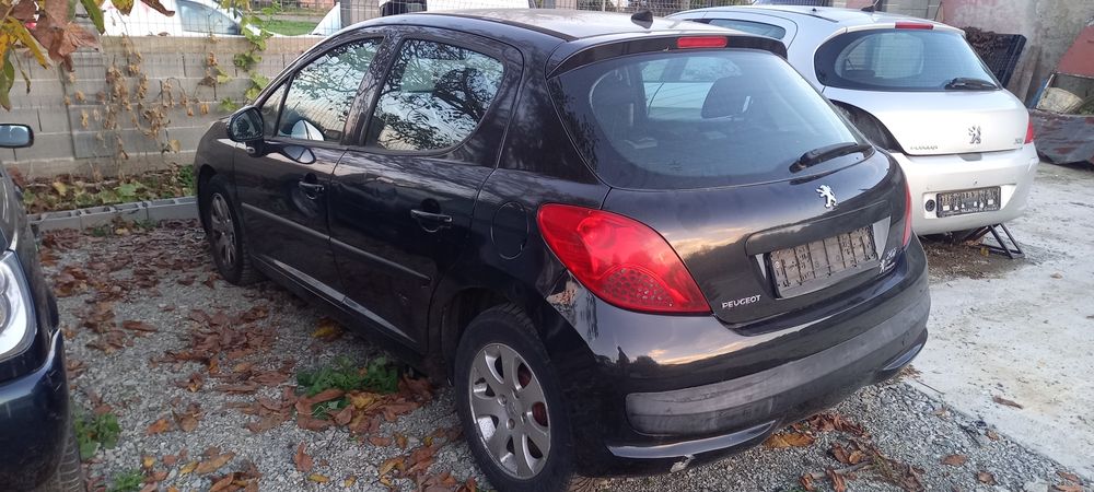 Peugeot 207 1.6 бензин 120к.с. на части