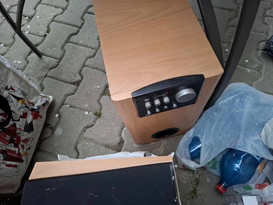 2 x Home cinema sistem genius 200 ambele