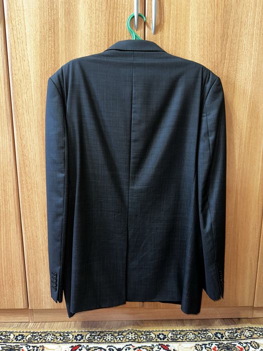 Продам костюм 56 размер б/у