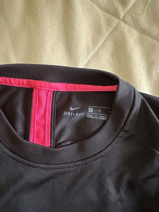 ориганальная форма от Nike