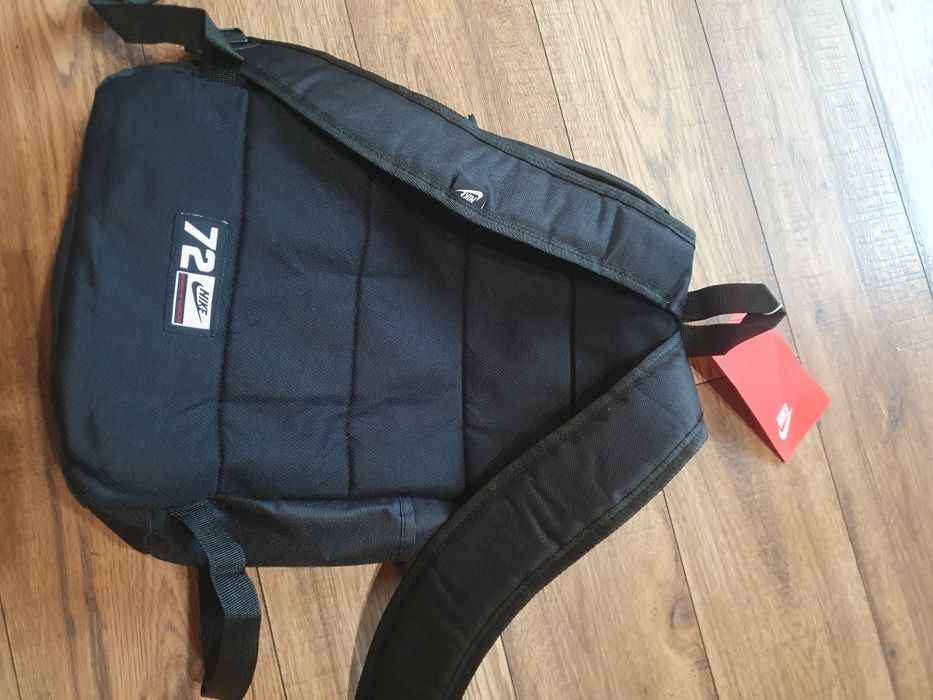 Vând rucsac Nike