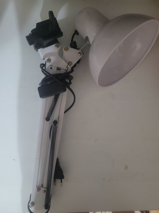 Продам лампу электрическую