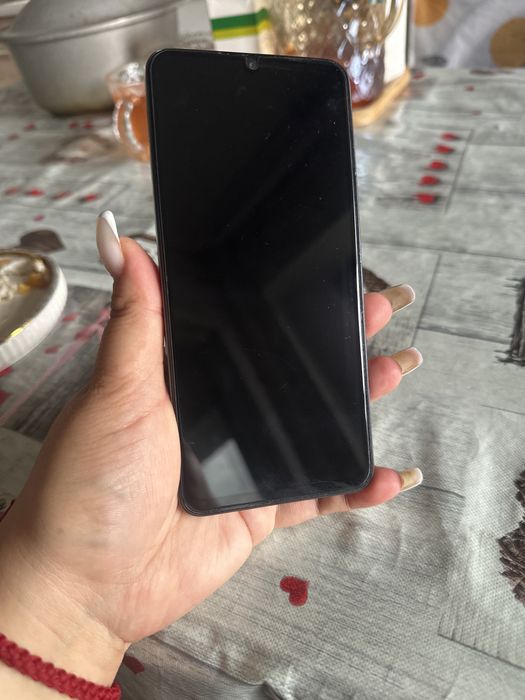 POCO C65 смартфон