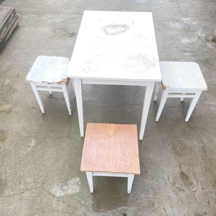 Кухный стол стуля