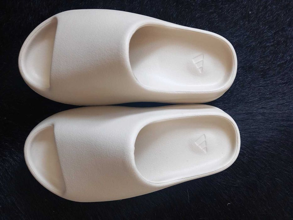 Yeezy slides чехли, джапанки