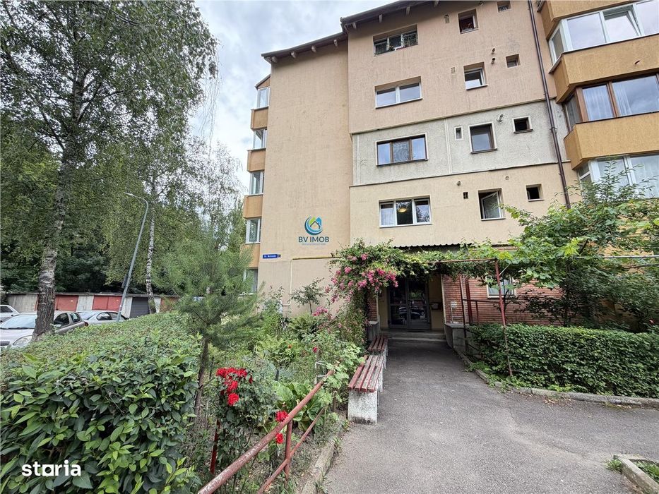 Vanzare apartament 2 camere decomandat, etaj 1, intrare Racadau