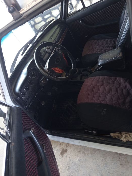 Jugli 2111 sotiladi sirochno kelishtirp sot