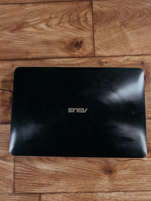 Продам ноутбук ASUS X555L