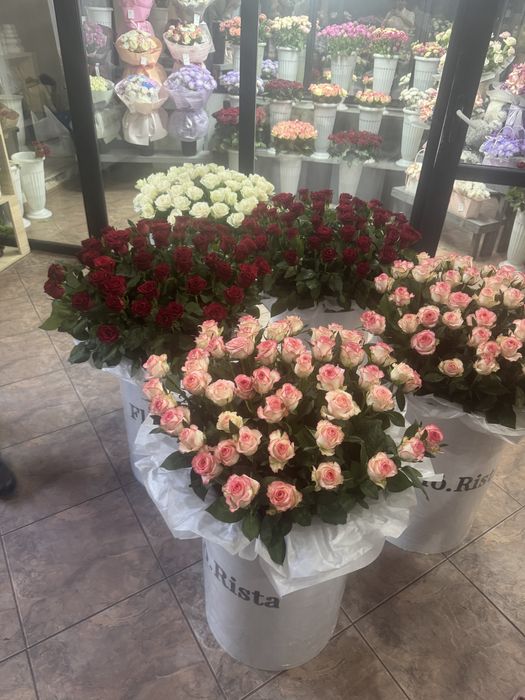 Цветы розовые метровые