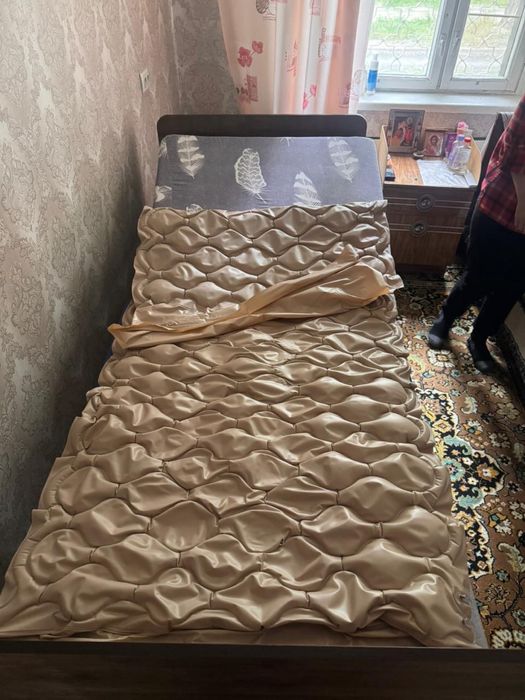 медицинская кровать