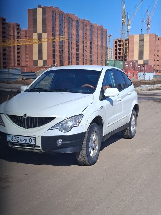 Продам внедорожник.пробег 83000.или обмен .