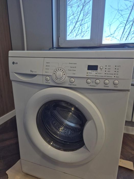 Продам стиральную машинку автомат