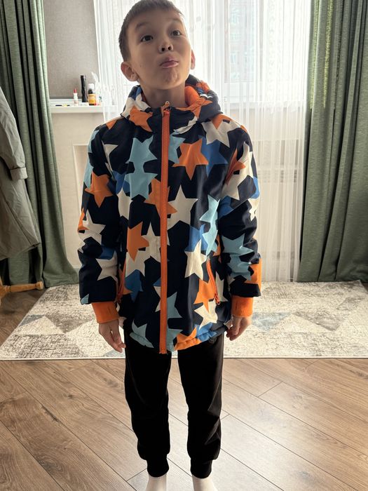 Для мальчик куртка продаю