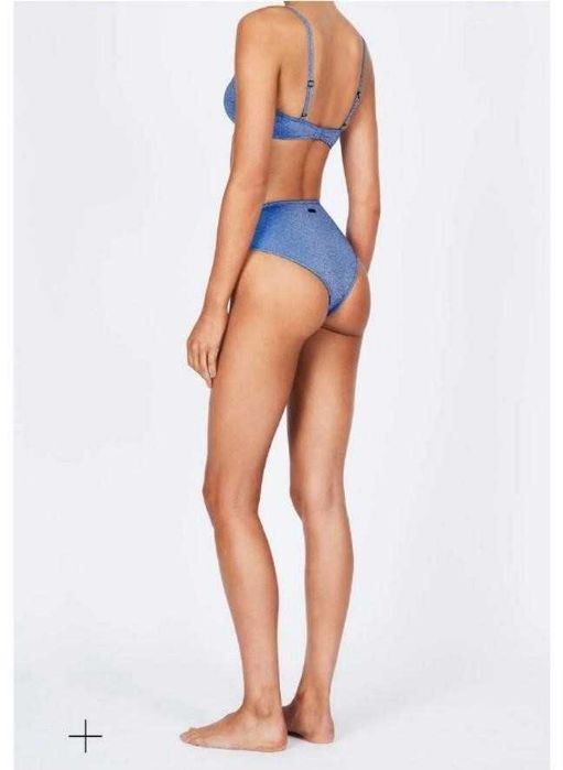 Triangl чисто нов бански от две части