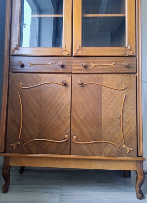 Шкаф буфет Румыния