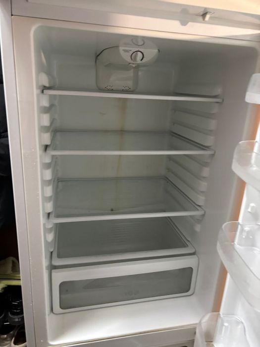 Срочно продам холодильник б/у