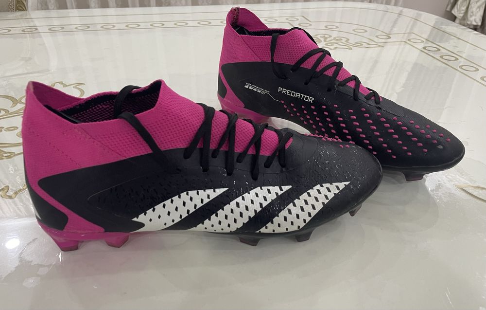 Бутсы Adidas predator pink