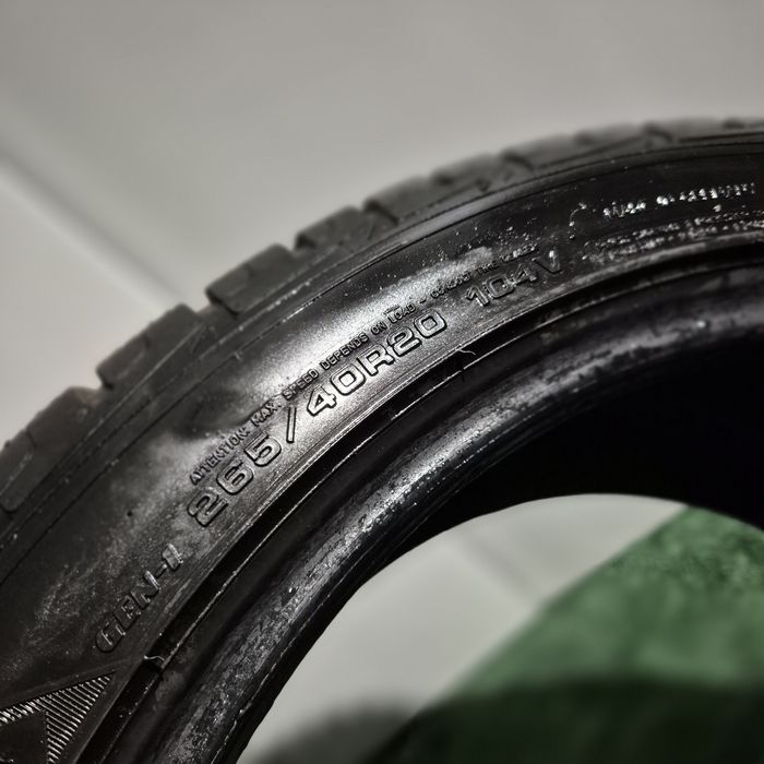 265 40 20 O bucată Goodyear iarnă