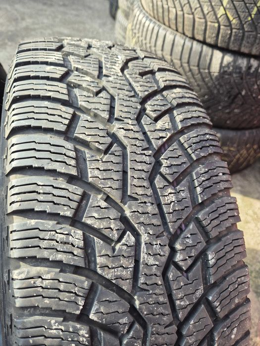 2 Anvelope de IARNA - 225/65/16C - NOKIAN - CA UNELE NOI DOT 2024