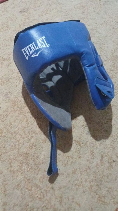 Шлем для бокса и ММА