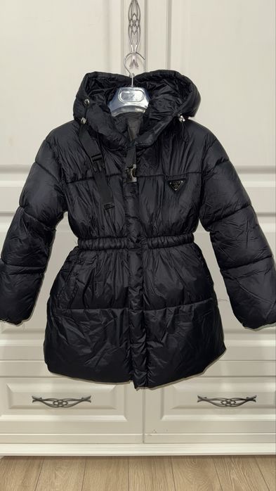 Продам куртки детские