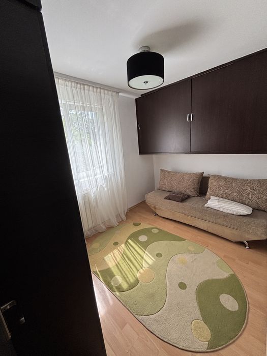 Inchiriez apartament 2 camere decomandat cu centrala proprie