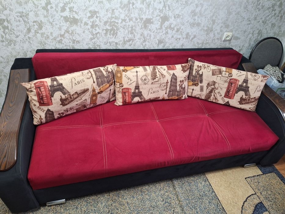 Срочно продам диван-книжку в отл.состоянии за 25000 тенге