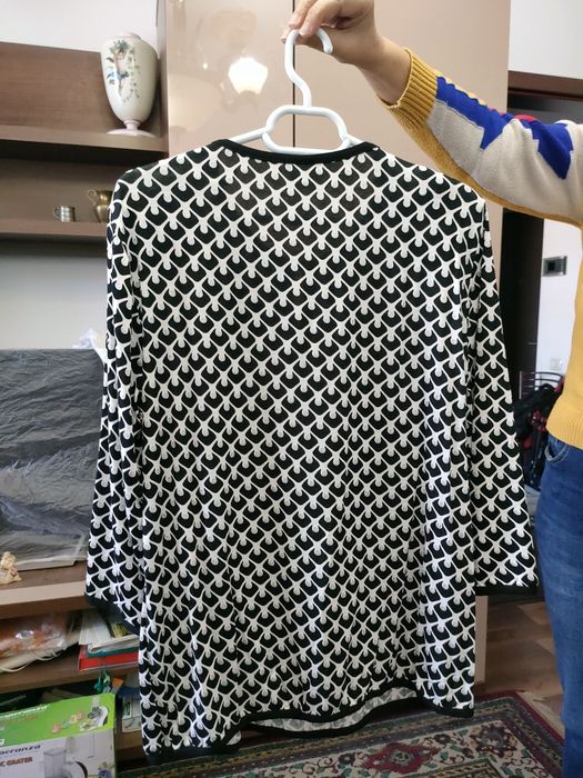 Bluză damă neagră cu model