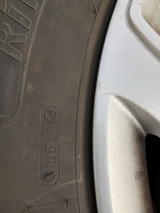 Cauciucuri Vară cu jante tabla prindere 5#108 pe 17.Merg pe Ford,Volvo, Peugeot