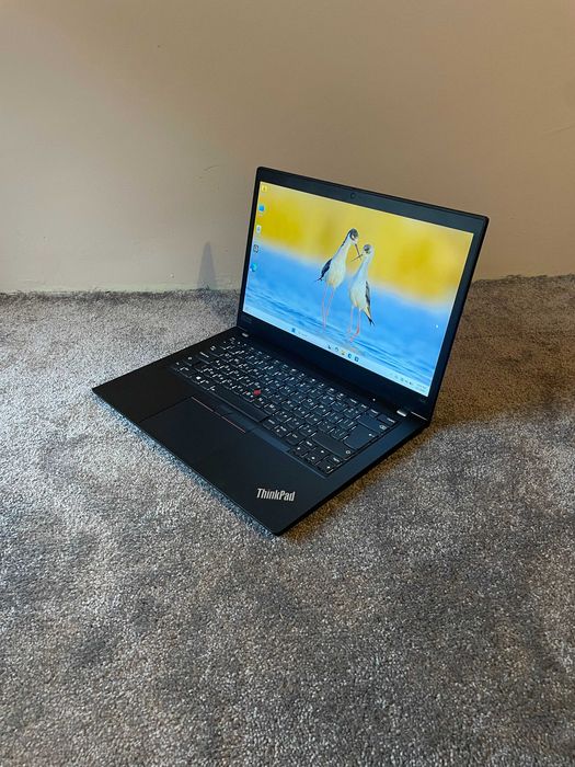AMD Ryzen 5 PRO 3500 - Lenovo ThinkPad T495 - 8GB RAM DDR4, 256GB NVMe SSD M.2, AMD Radeon Vega GFX 2GB, 14''IPS FHD