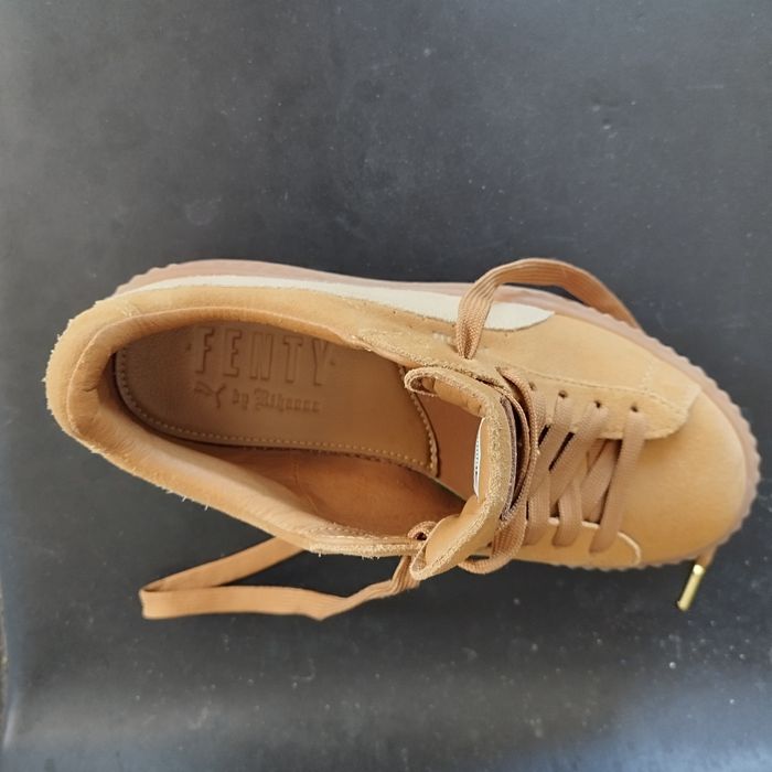 НАМАЛЕНИ 100 ЛВ Маратонки Сникърси PUMA оригинални 37,5-38