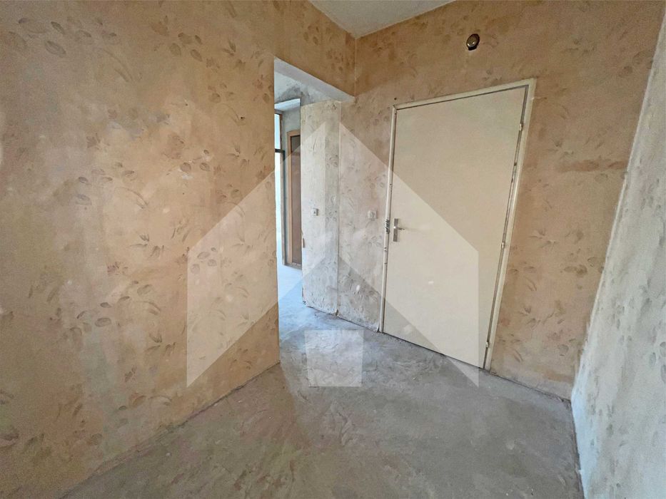 Продава се Четиристаен апартамент в Нови пазар - 113 кв.м за 451 €/кв.м - Снимка #11