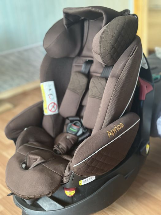 Автокресло aprika 360