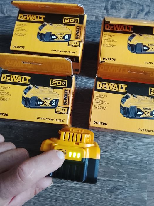 1 buc baterie DeWalt de 6 a nou