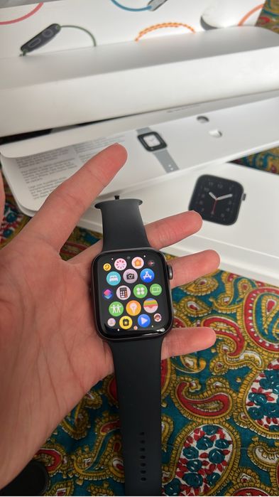 Айфон 11(Iphone 11) и apple watch se