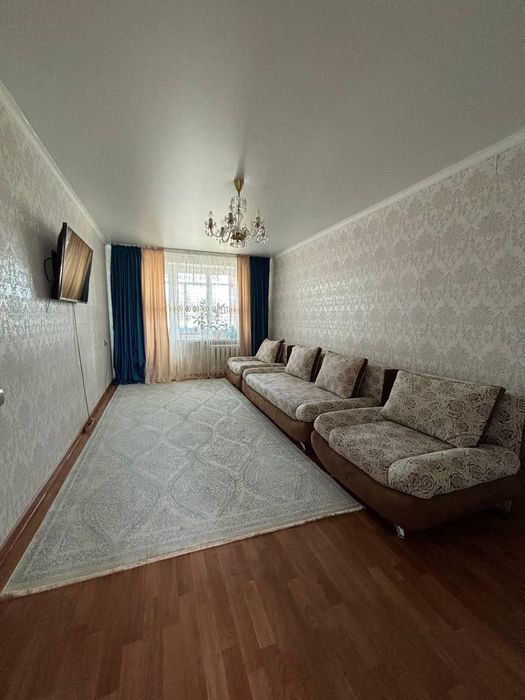 Продам 3хкомнатную квартиру в центре