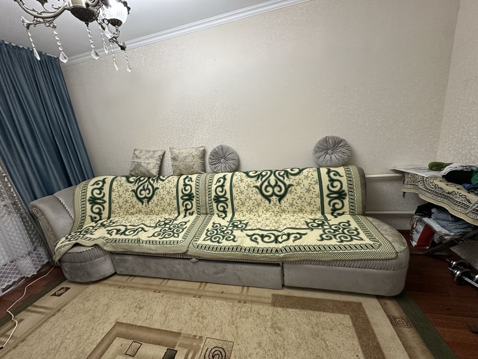 Мягкая мебель,угловой диван.