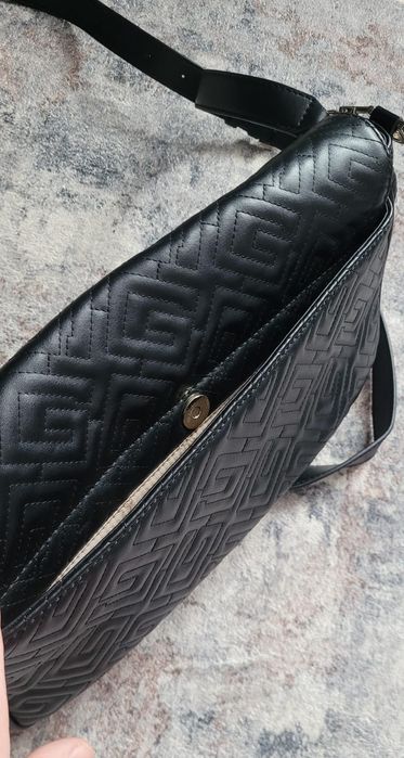 Geanta GUESS de damă