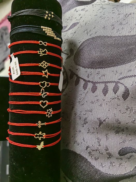 Brățari șnur reglabil si elemente aur 14 k sau cu biluțe din aur 14 k