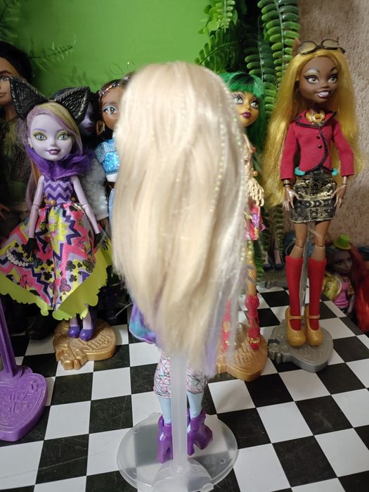 Монстер хай кукла Эбби