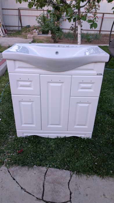 Mobilier baie ,masca cu lavoar