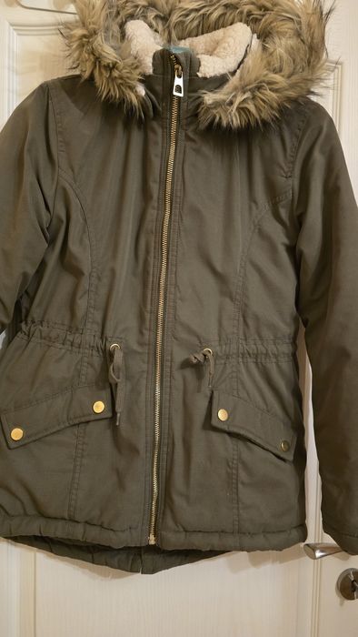 Продавам детски якета за момичета