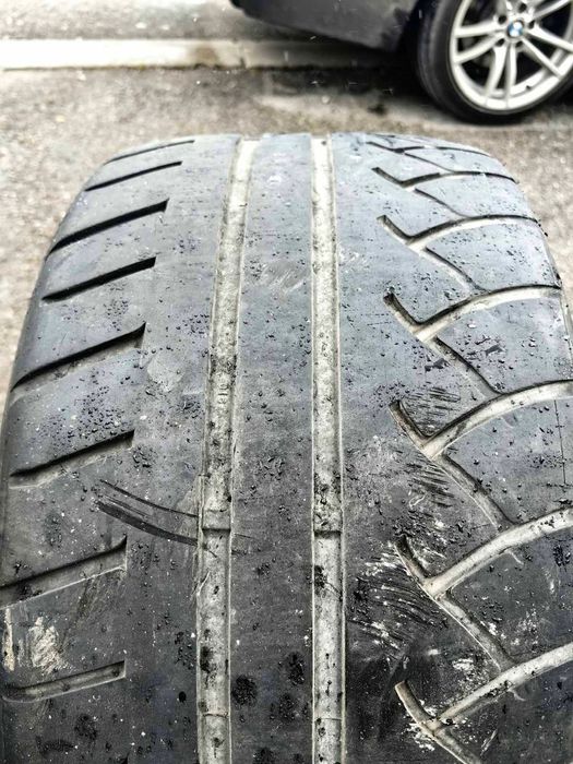 Семи сликове Westlake Sport RS 235/35/19 и 275/30/19