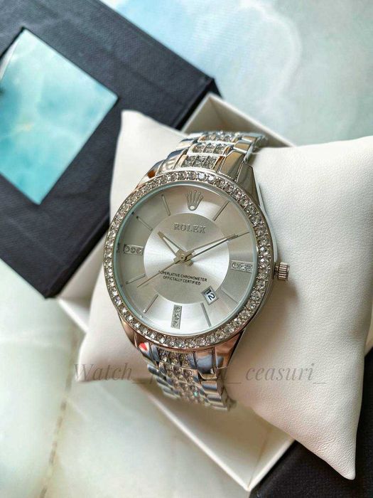 Ceas damă Model 10 - Nou în cutie - Cadoul Perfect