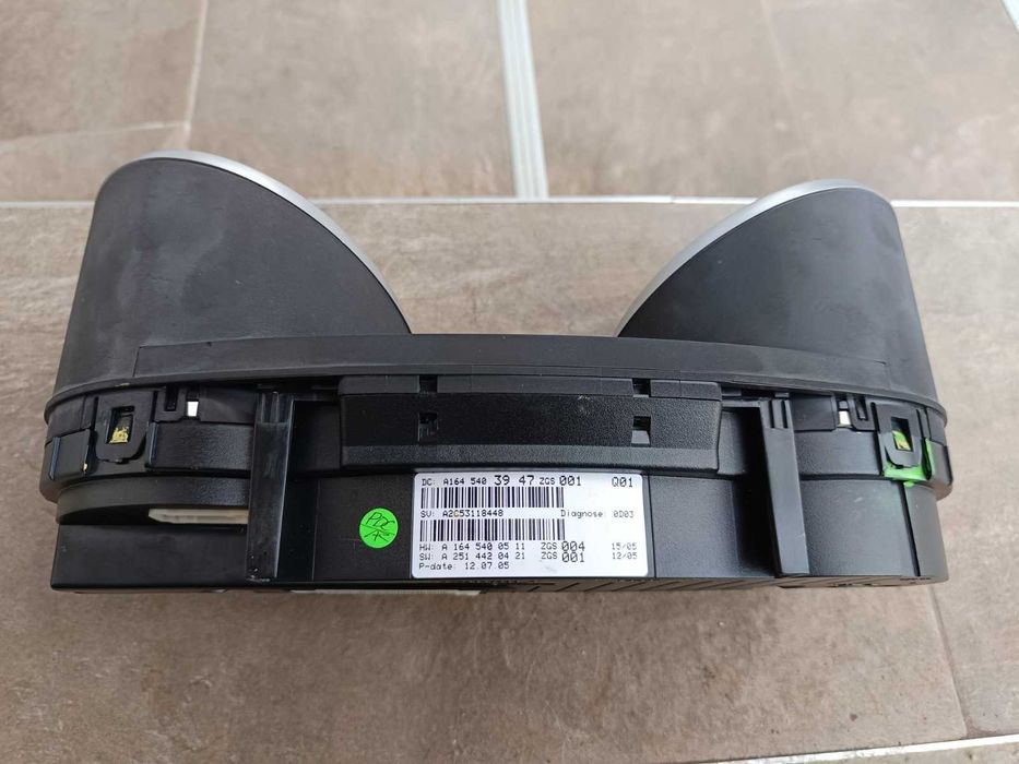 Километраж за Mercedes ML W164 - Бензинов !