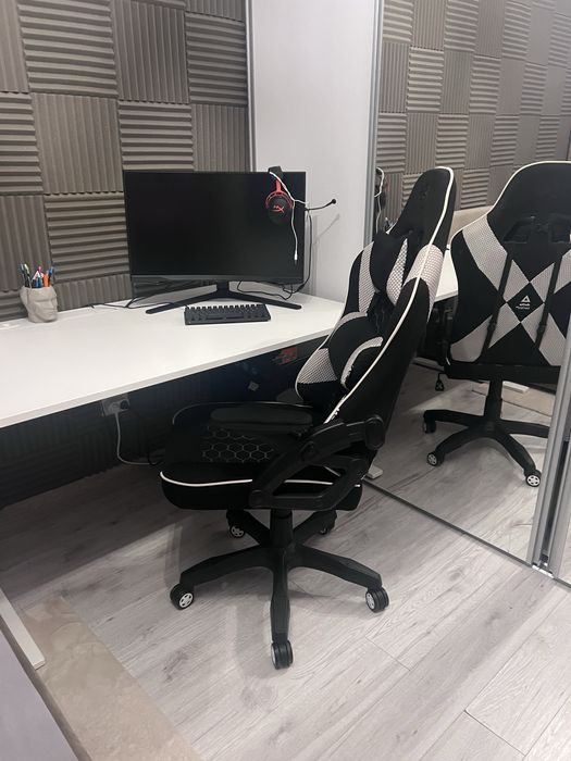 Masa birou Ikea alba(80/140)+scaun gaming