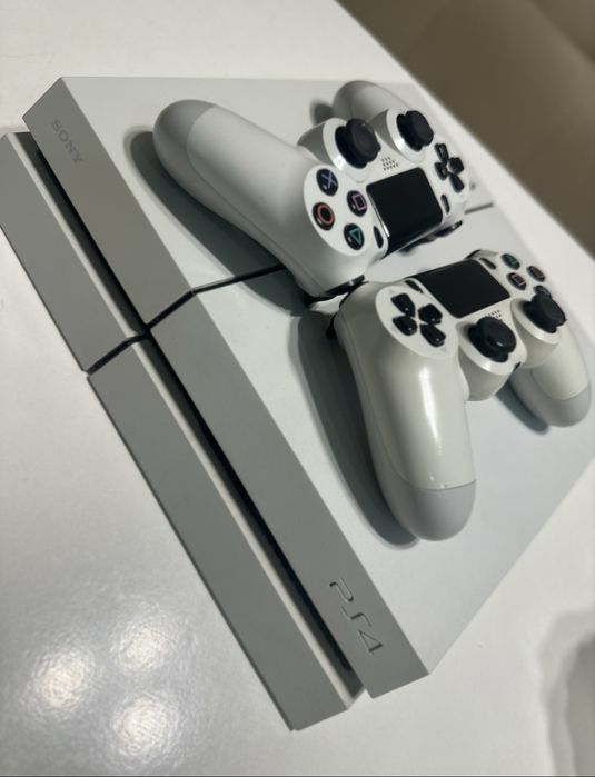 PS4 Fat white edition 500GB